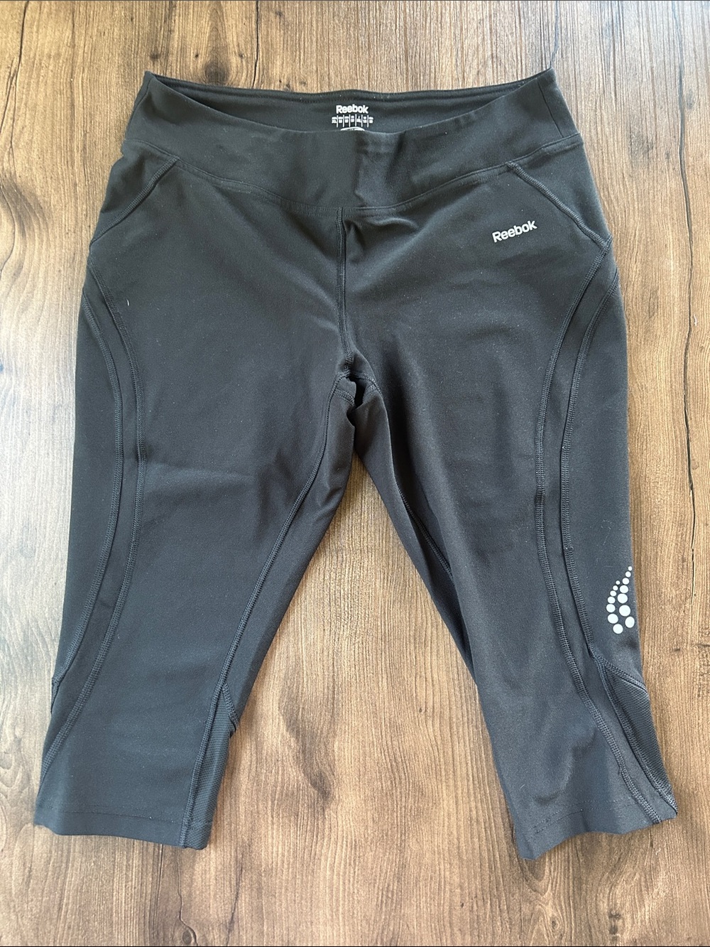 Reebok Women’s Cropped Leggings with Reflective Dots